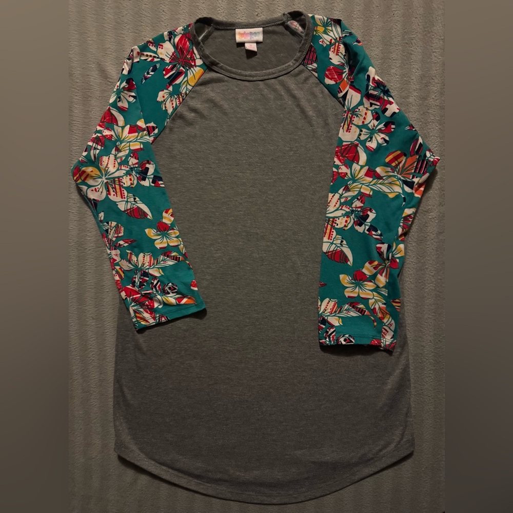 Lularoe Woman’s Gray Raglan Floral Baseball Sleeves Top - Size S